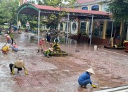 Lao động tổng vệ sinh chuẩn bị cho năm học mới. Lao động tổng vệ sinh chuẩn bị cho năm học mới.